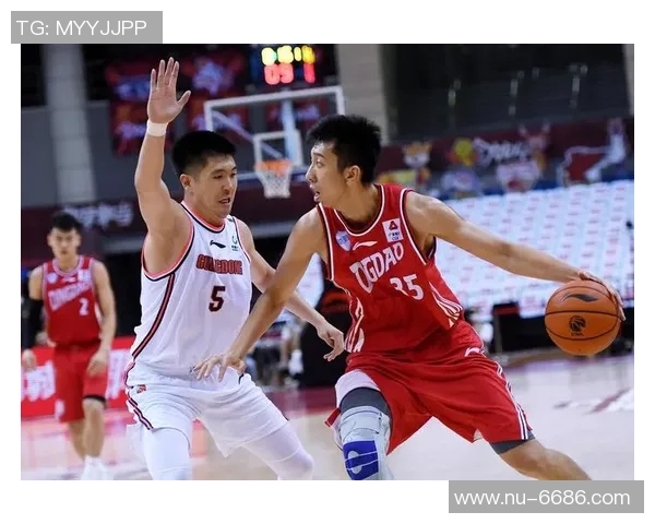 篮球足球双星齐聚帅气风采 揭秘球场外的魅力人生